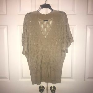 Very cute Short sleeve sweater